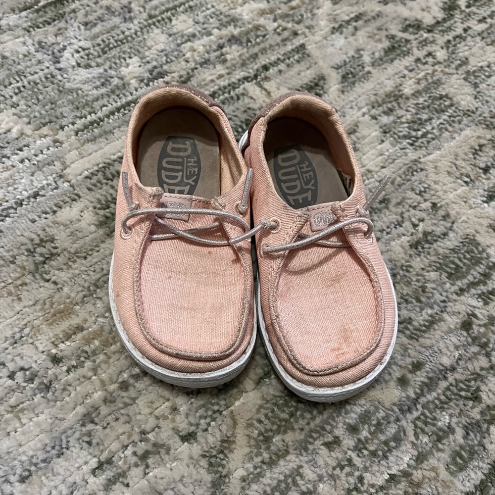 Toddler girl Hey Dudes 7T